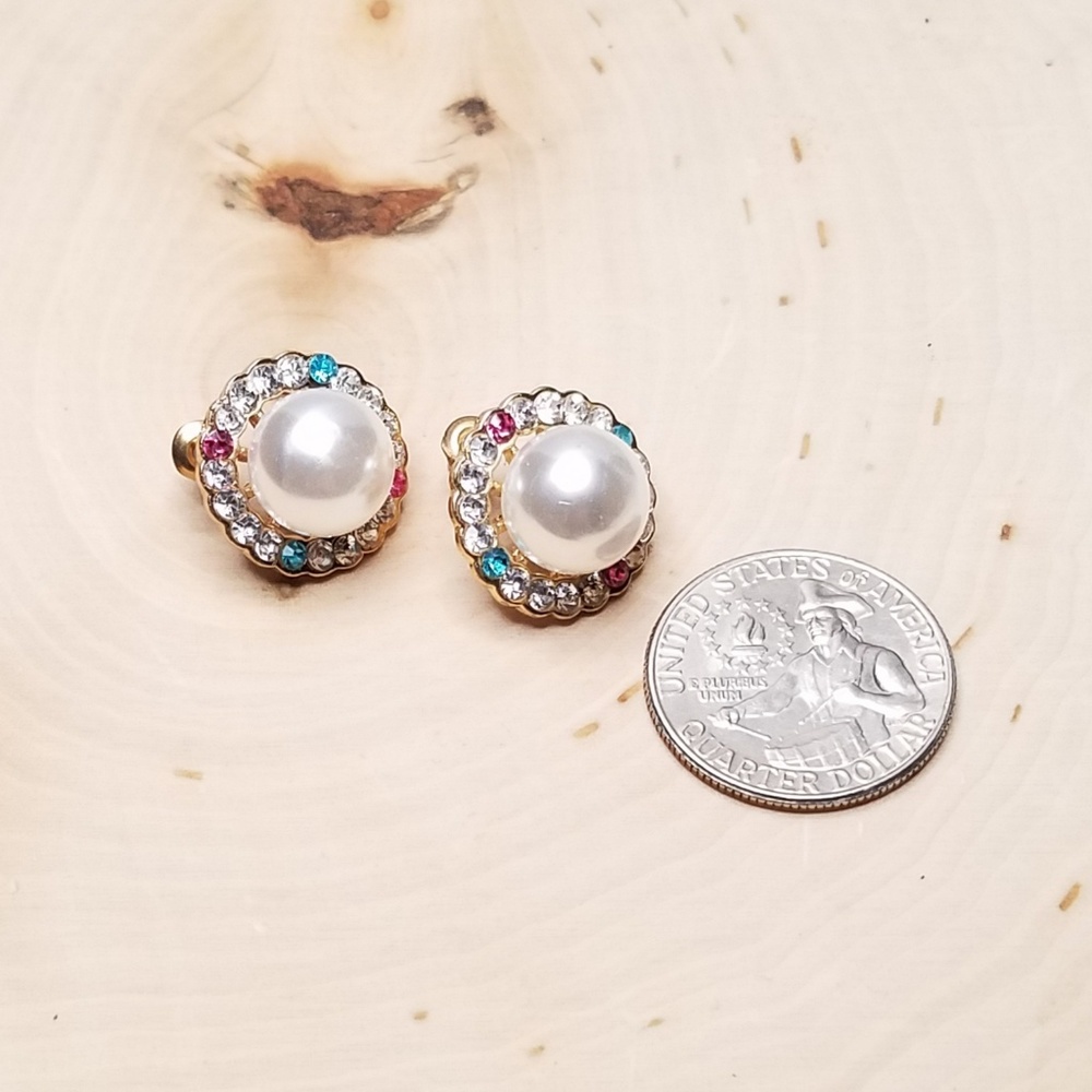 Vintage Pearl Button With Rhinestone Rim Earrings - Picture 4 of 7